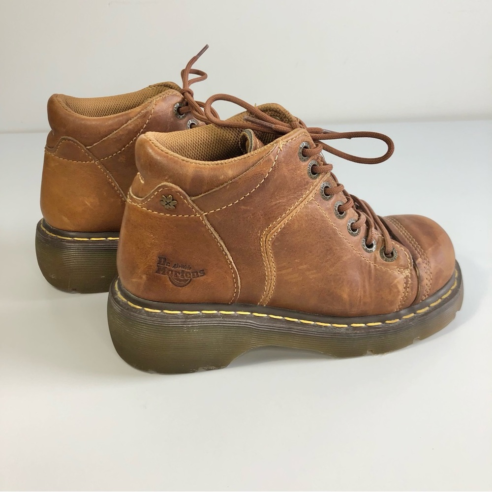 Dr. Martens Vintage Yolanda Leather Lace-Up Ankle Boots - Picture 2 of 14